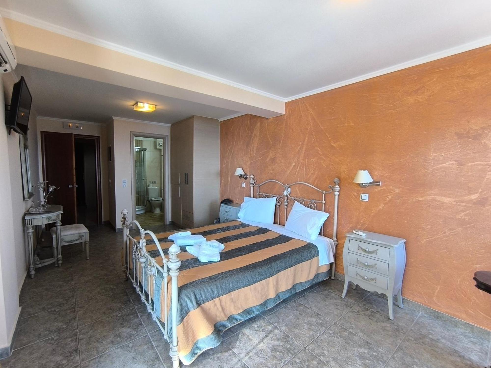 Hotel Anastazia Poros  Exterior photo